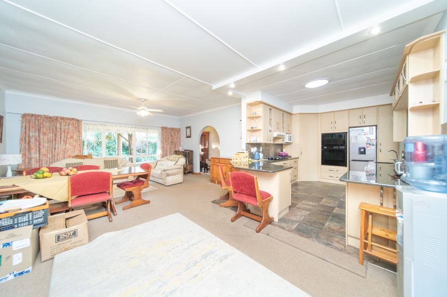 4 Bedroom Property for Sale in Beacon Bay Eastern Cape